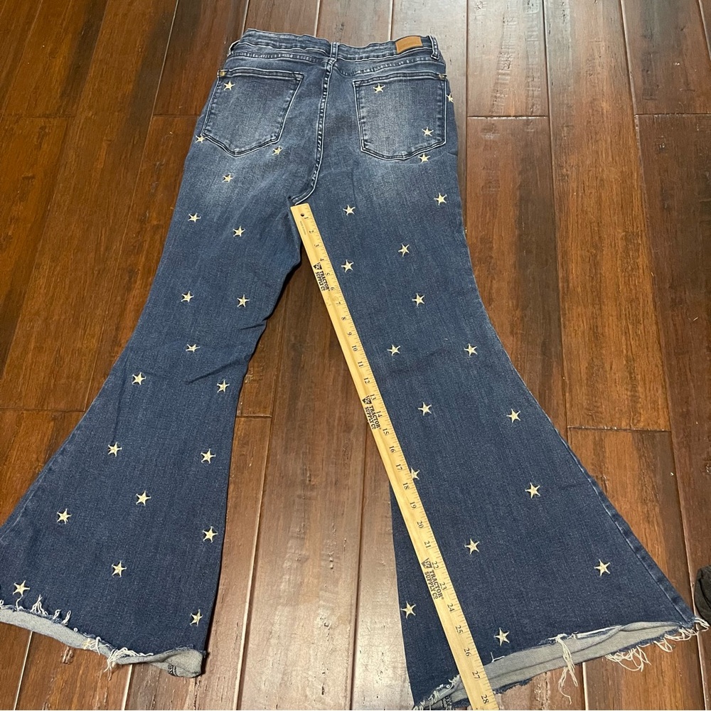Judy Blue Starry Night Flare Jeans - Picture 1 of 10